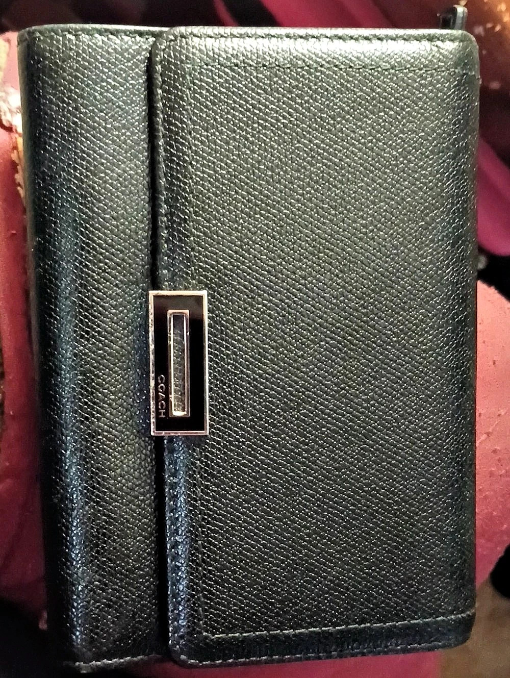 Coach Tri Fold With Snap. Wallet in Black Pebbled Leather.Great Condition!